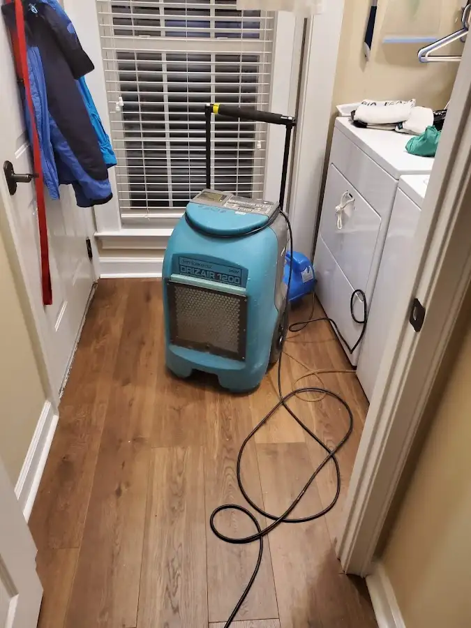 Commercial dehumidifier deployed for Crawl Space Restoration in Wahiawa